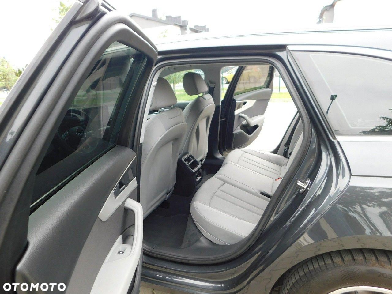 Audi A4 - 12