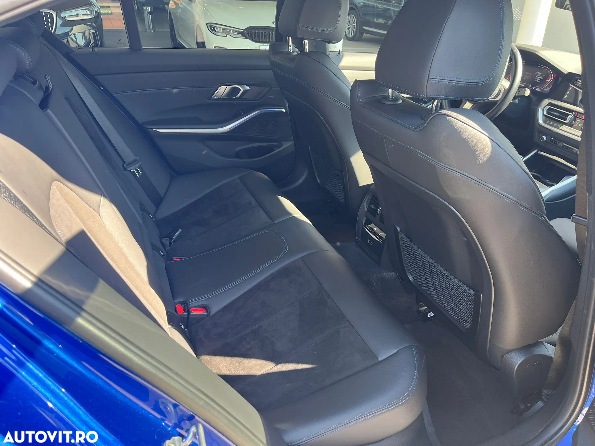 BMW Seria 3 320i AT - 17