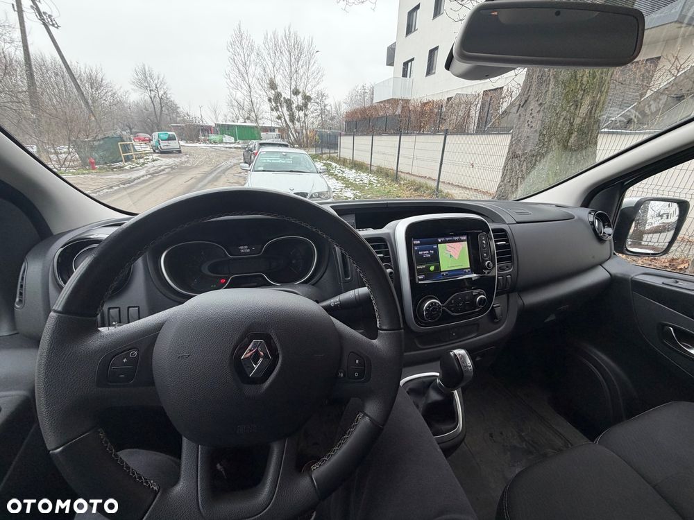 Renault Trafic 2.0 dCi EDC - 8