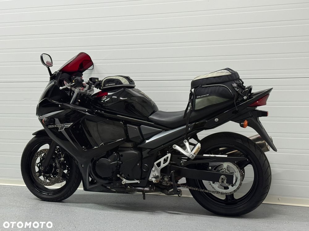 Suzuki GSX - 14