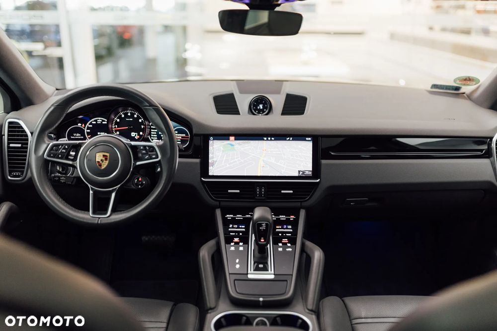Porsche Cayenne Standard - 17