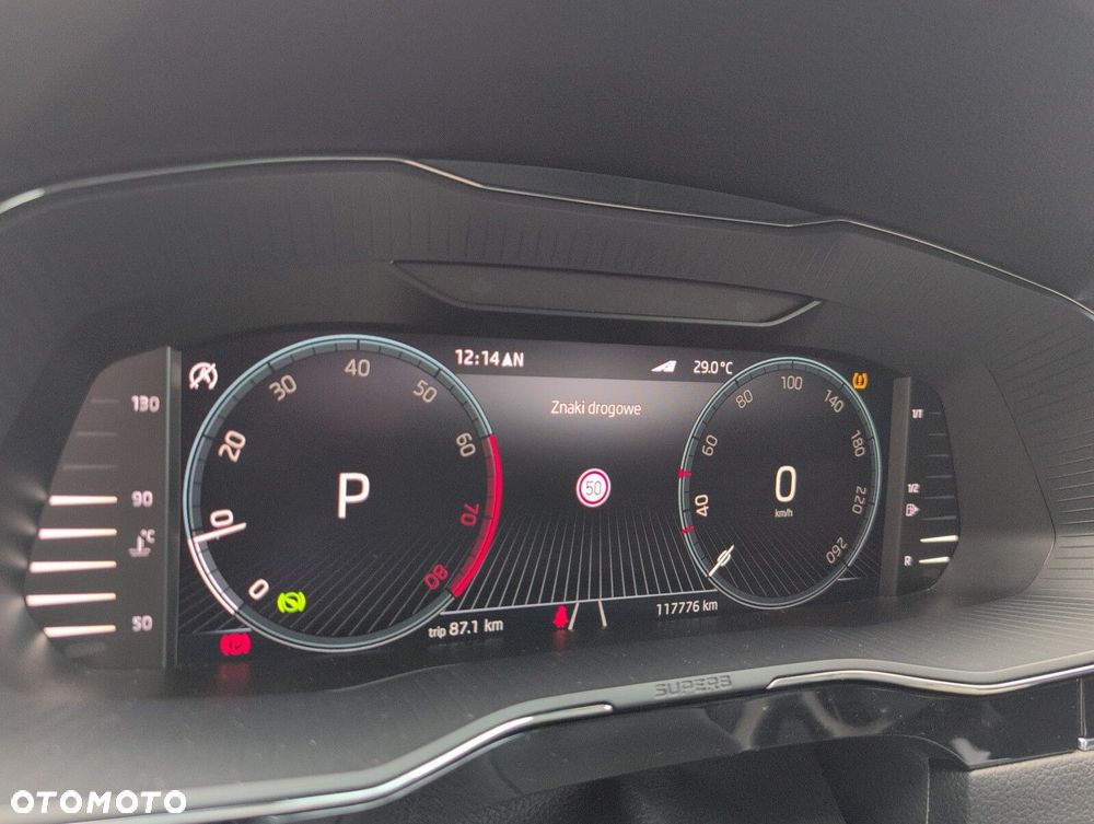 Skoda Superb 2.0 TSI 4x4 L&K DSG - 25