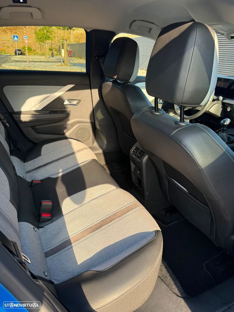 Opel Astra 1.2 T Elegance - 6