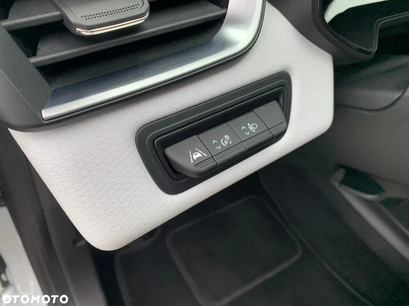 Renault Clio 1.6 E-TECH Techno - 14