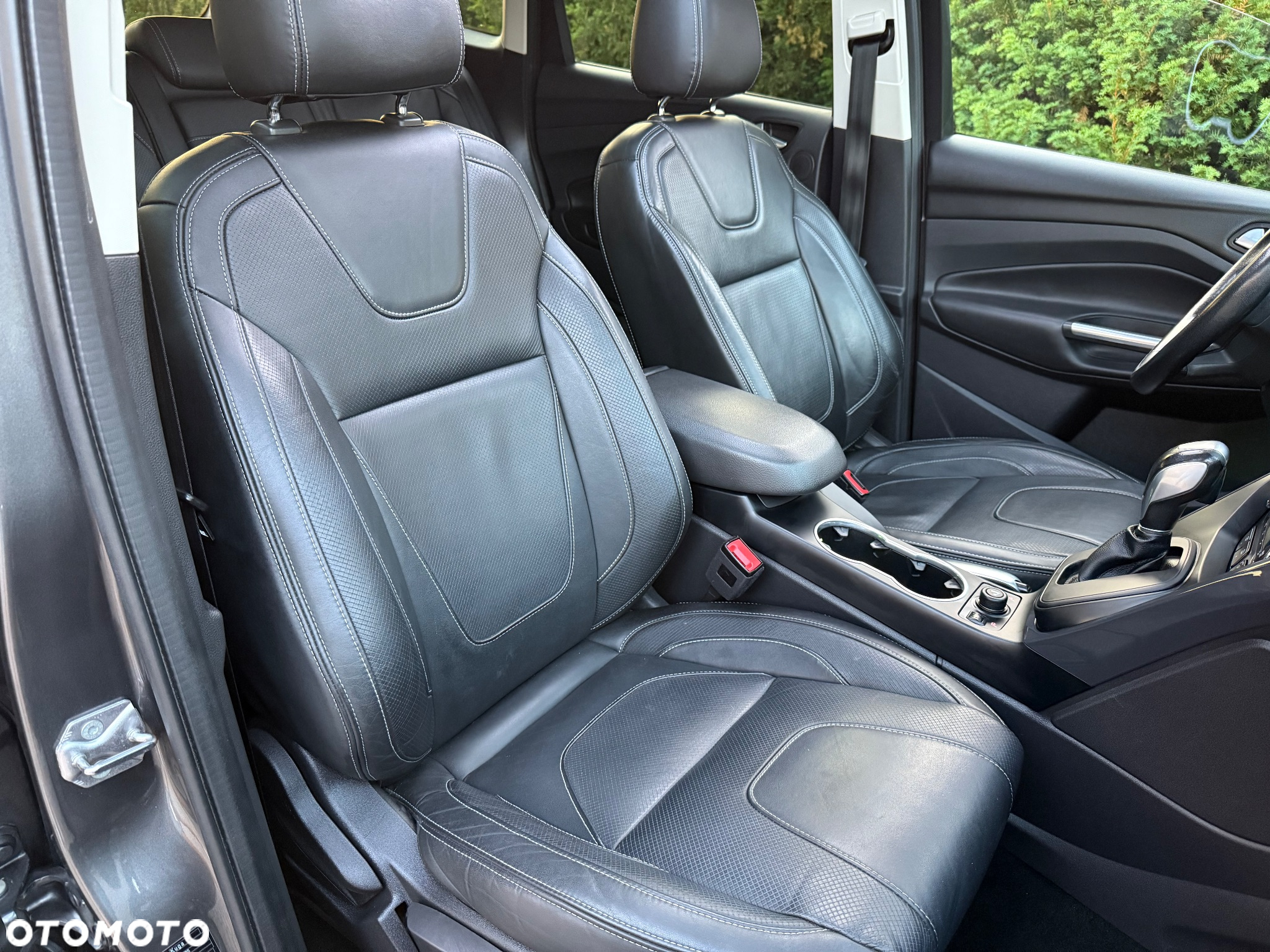 Ford Kuga 2.0 TDCi 4x4 Titanium - 20