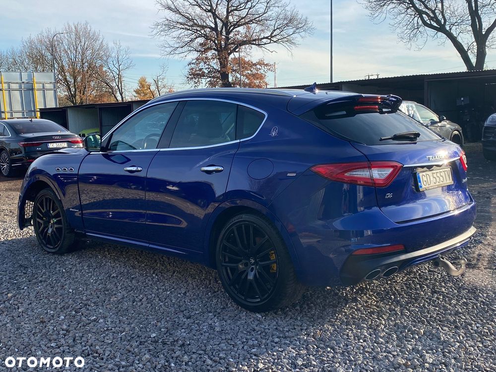 Maserati Levante - 10