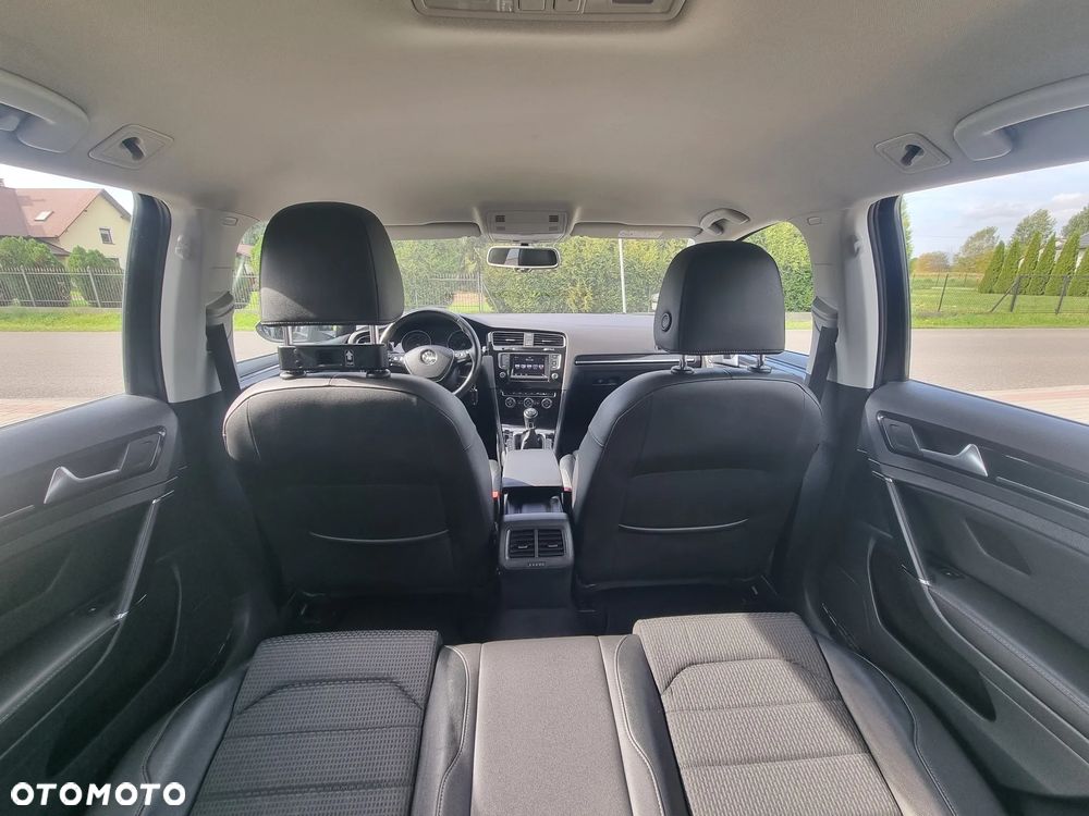 Volkswagen Golf 2.0 BlueTDI Highline - 32