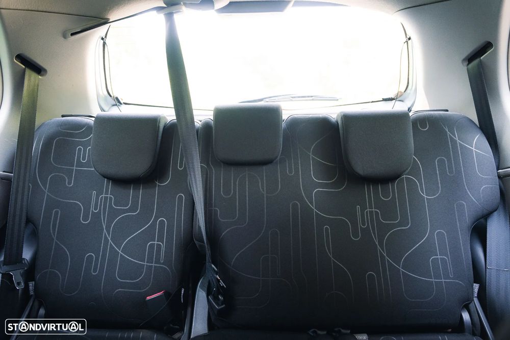 Toyota Yaris 1.4 D-4D Comfort+AC - 23