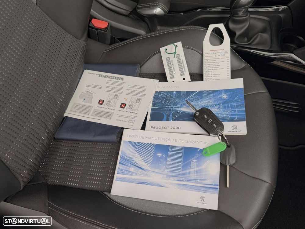 Peugeot 2008 1.2 PureTech Allure - 42