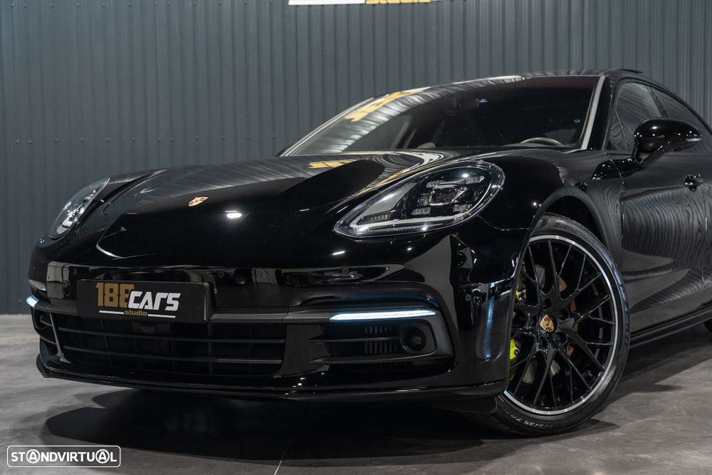 Porsche Panamera 4 E-Hybrid Platinum Edition - 40