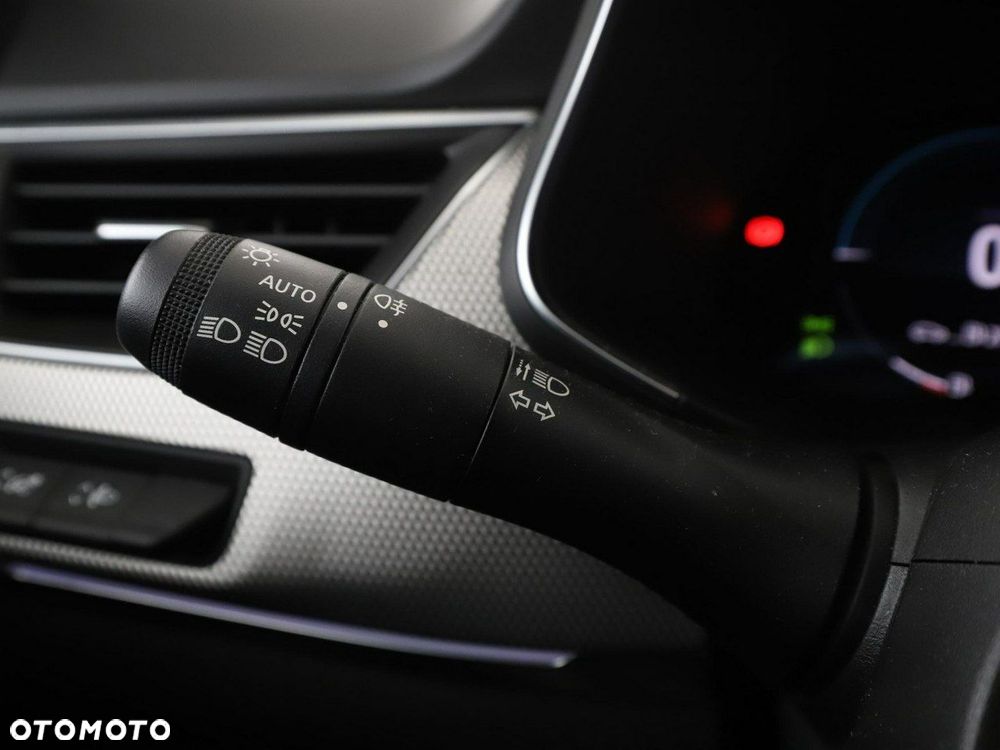 Renault Arkana 1.6 E-TECH Intens MMT - 33