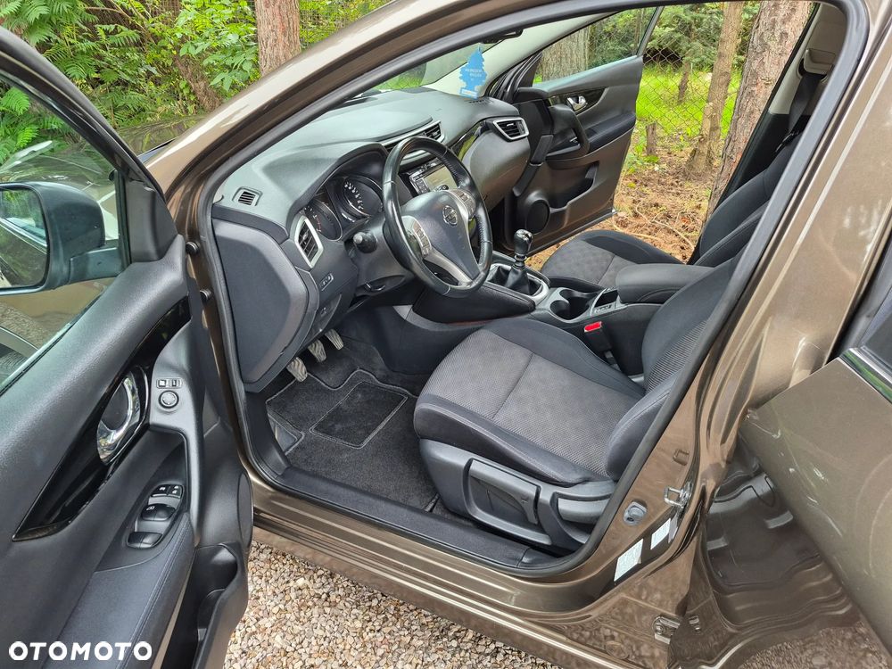 Nissan Qashqai 1.6 dCi DPF acenta - 14