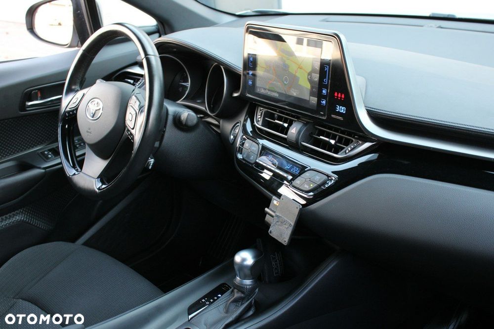 Toyota C-HR 1.2 T Prestige CVT 4x4 - 24