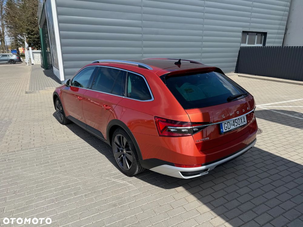 Skoda Superb 2.0 TDI SCR 4x4 Scout DSG - 6