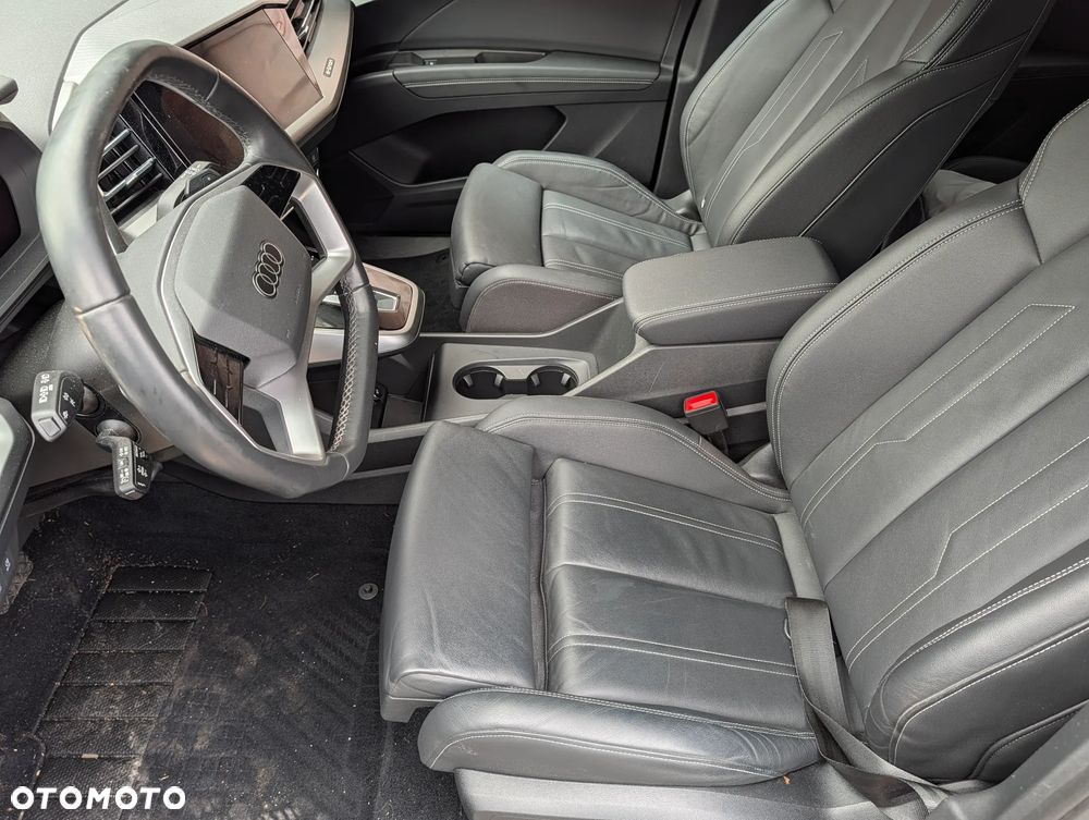 Audi Q4 e-tron 50 quattro - 8