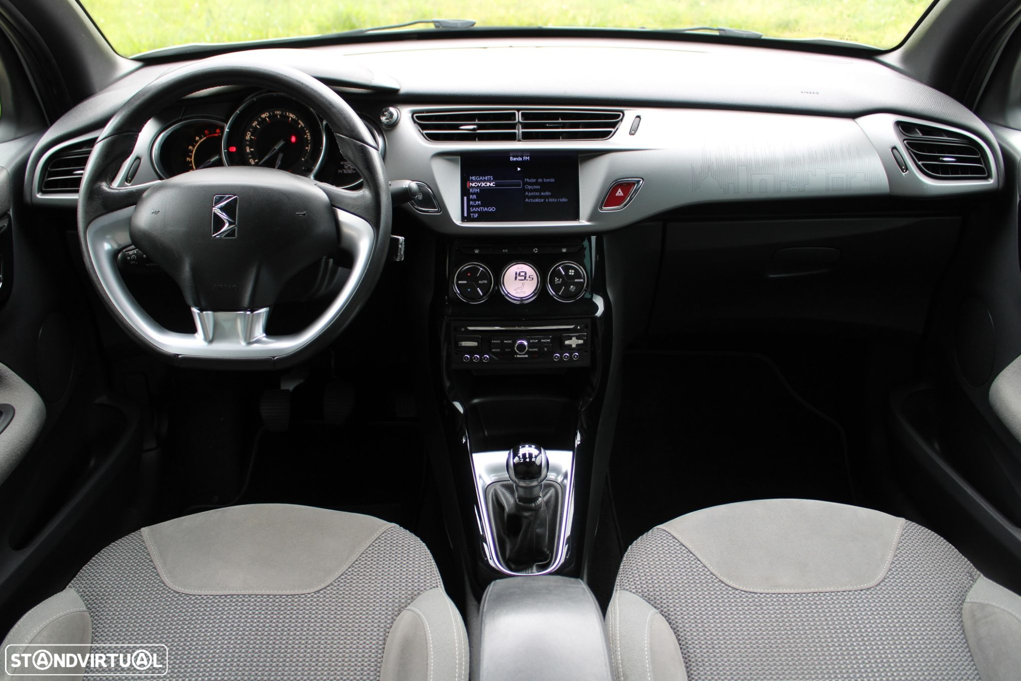 Citroën DS3 1.6 e-HDi So Chic - 2