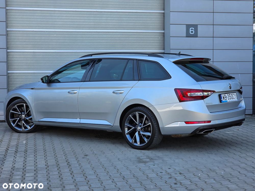 Skoda Superb 2.0 TSI 4x4 Sportline DSG - 10