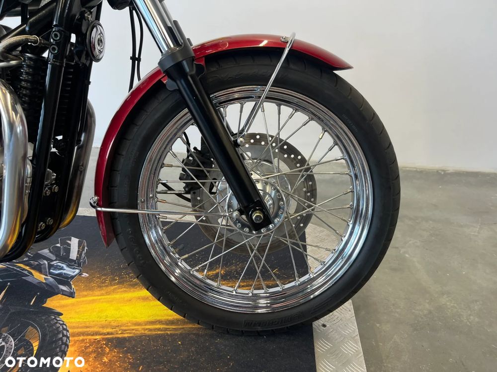 Triumph Bonneville - 23