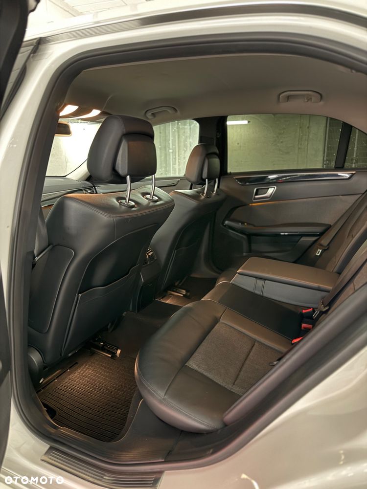 Mercedes-Benz Klasa E 220 CDI 7G-TRONIC Avantgarde - 4
