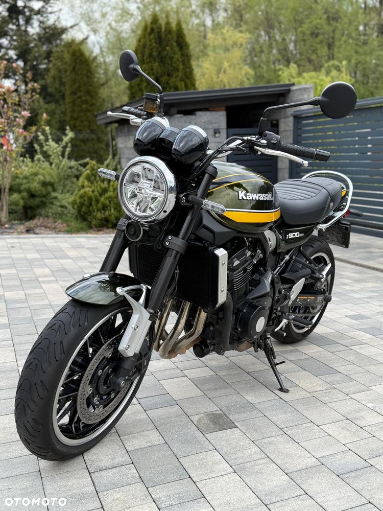 Kawasaki Z 900 RS - 7