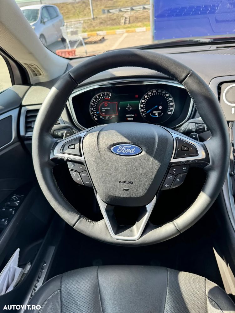 Ford Mondeo 2.0 EcoBoost Titanium - 10