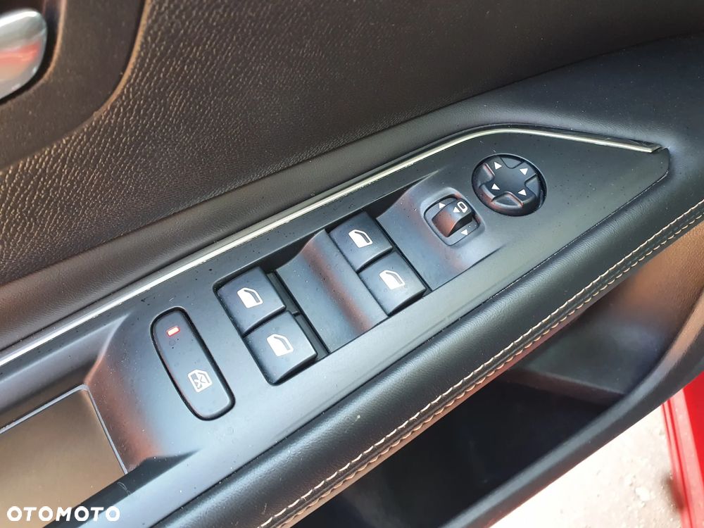 Peugeot 3008 BlueHDi 120 EAT6 Stop & Start Allure - 24