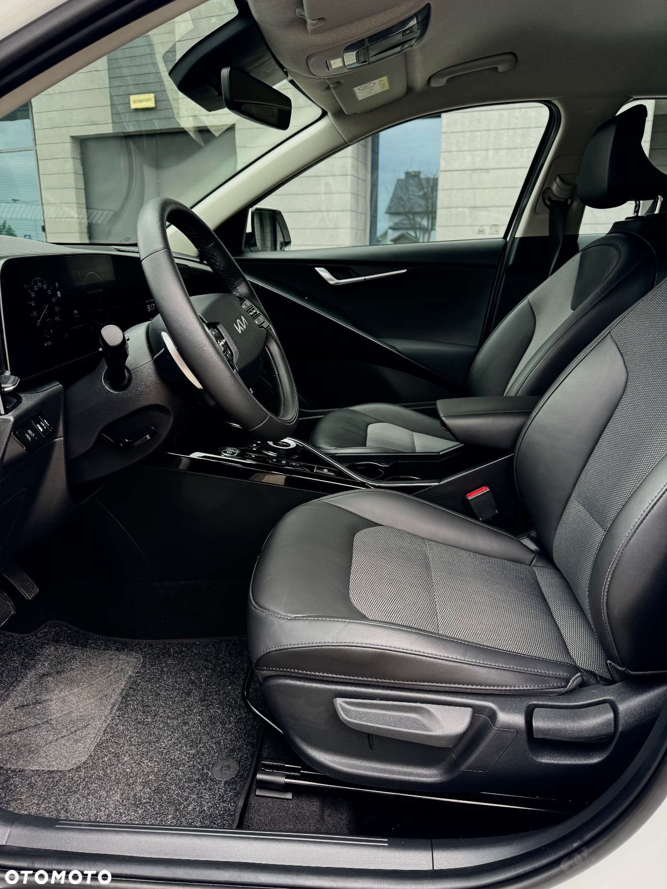 Kia Niro 1.6 GDI Plug-in Hybrid L Business Line - 30