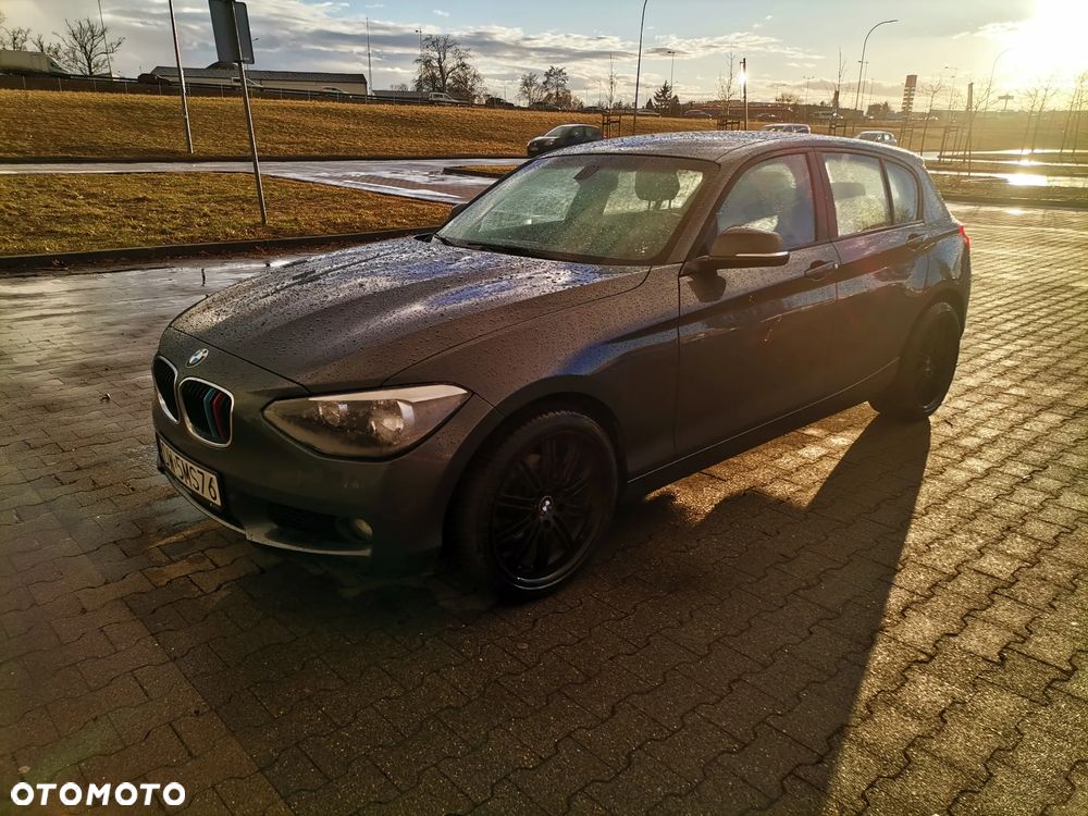 BMW Seria 1 114d Sport Line - 39