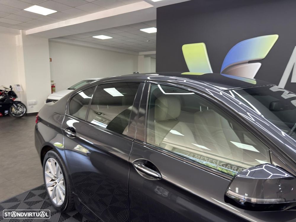 BMW 520 d xDrive Line Luxury Auto - 7