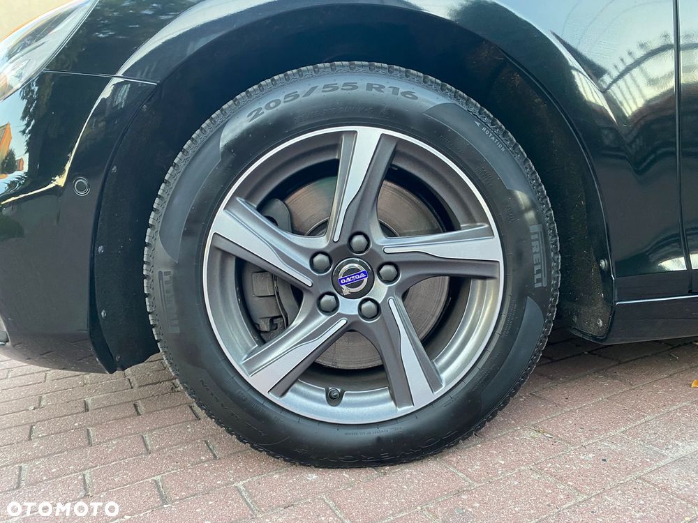 Volvo V40 D3 Geartronic RDesign - 13