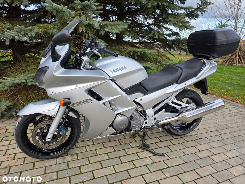 Yamaha FJR - 37