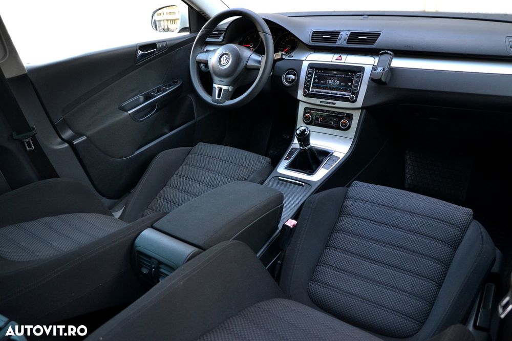 Volkswagen Passat Variant 2.0 TDI DPF R-Line Edition - 6