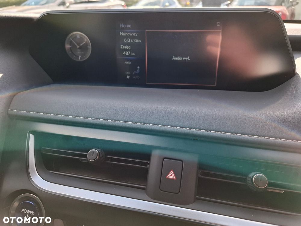 Lexus UX 250h GPF Business Edition 2WD - 31
