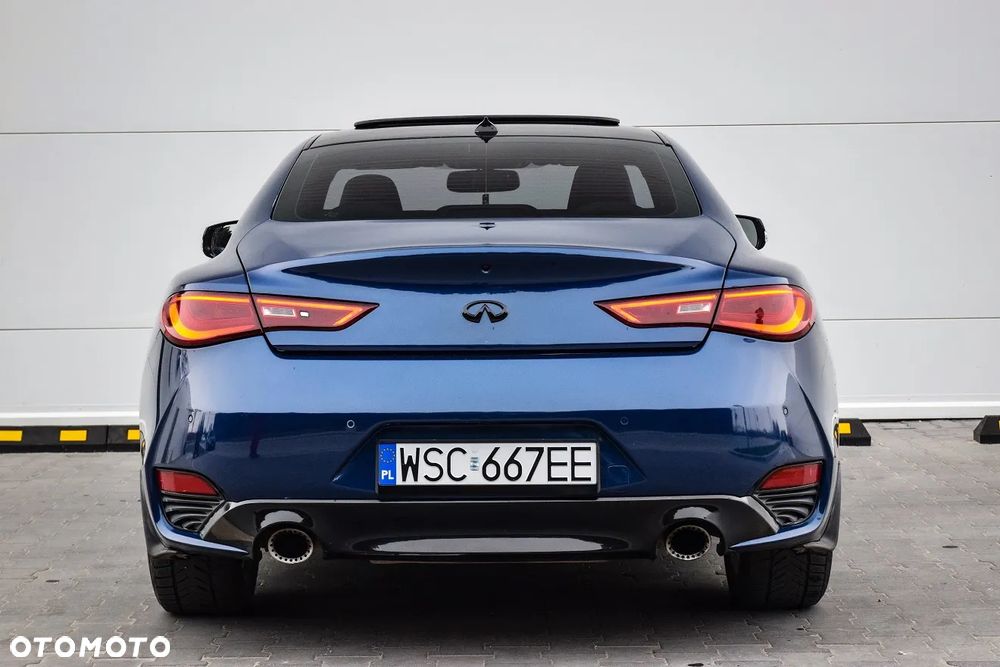 Infiniti Q60 - 8