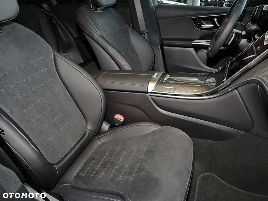 Mercedes-Benz GLC 300 mHEV 4-Matic AMG Line - 7