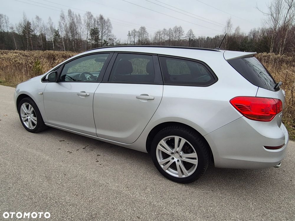 Opel Astra - 10