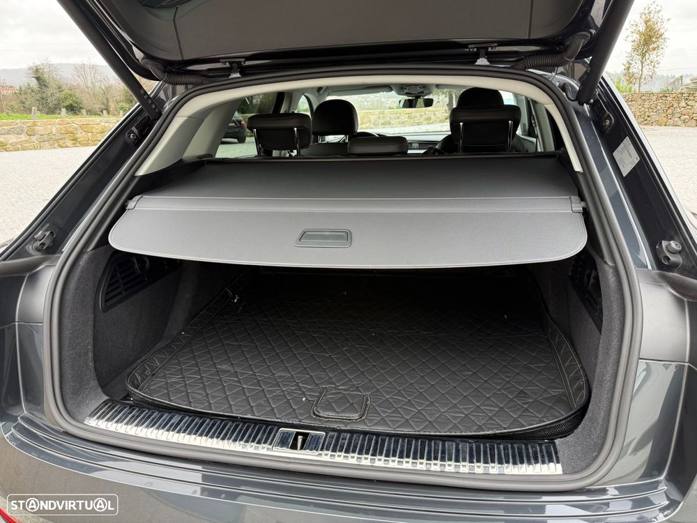 Audi Q8 e-Tron 55 quattro Advanced - 23