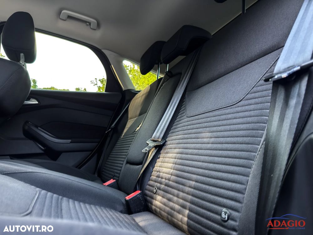 Ford Focus 1.0 EcoBoost Titanium Business - 17