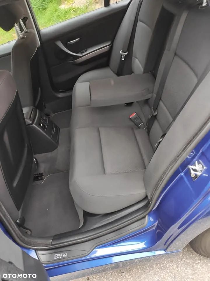 BMW Seria 3 320i - 28