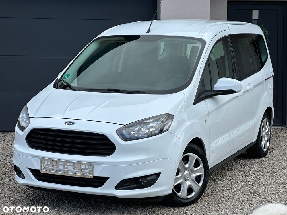 Ford Tourneo Courier 1.5 TDCi S&S Ambiente - 8