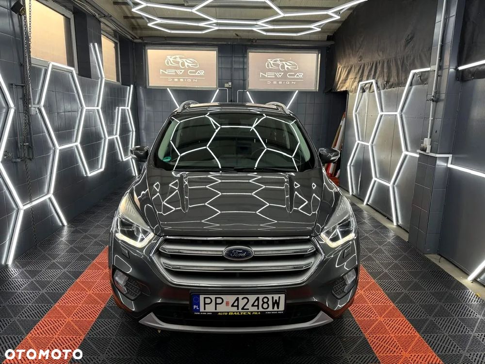 Ford Kuga 1.5 EcoBoost 2x4 Titanium - 11