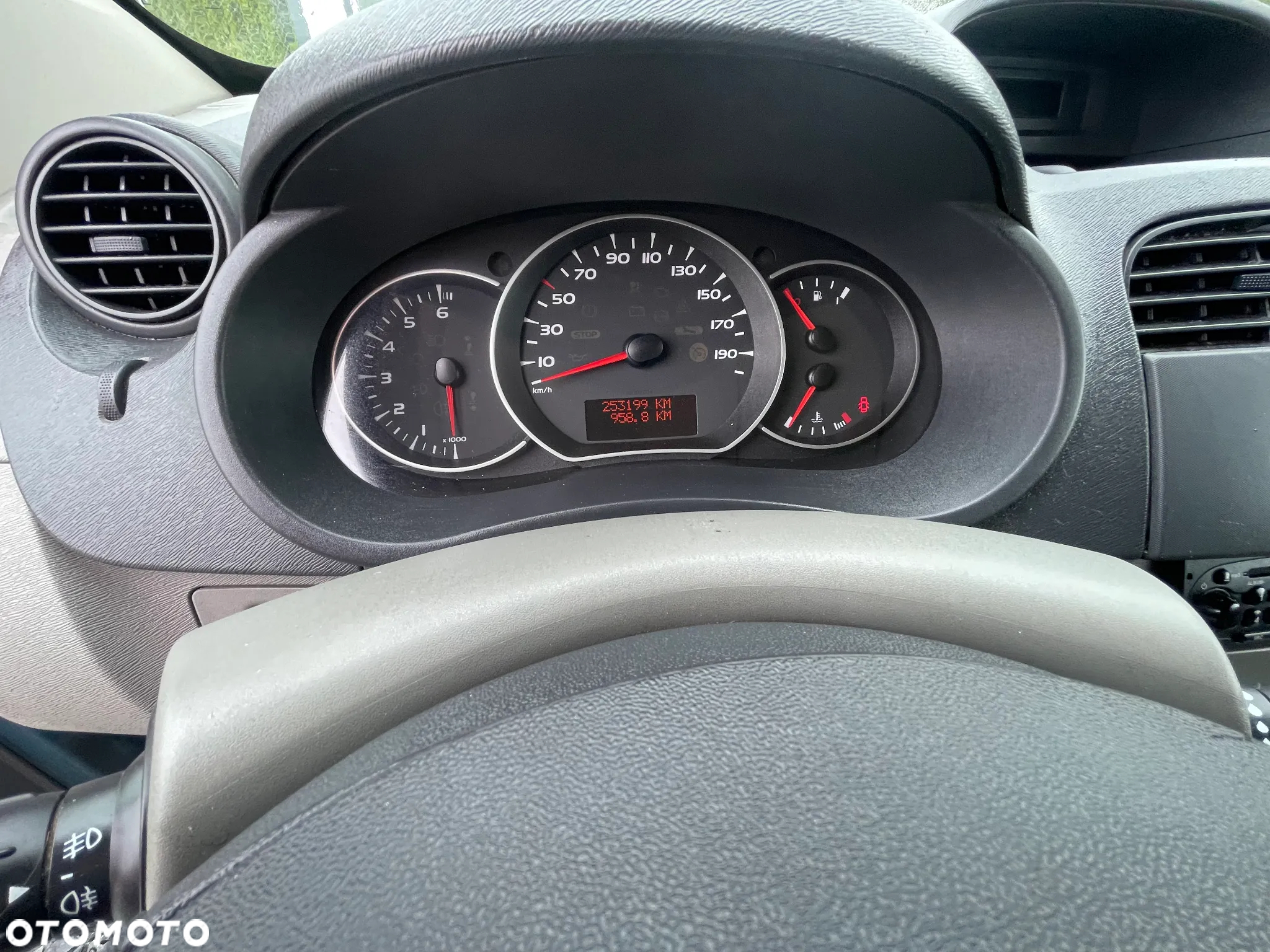 Renault KANGOO L2H1 - 13
