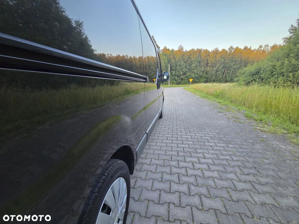 Opel Vivaro - 15