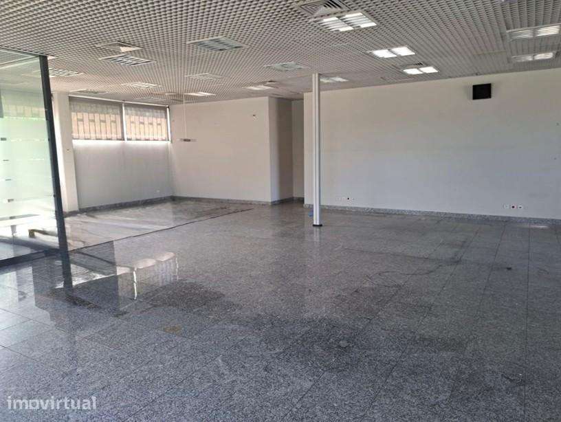 Imóvel Comercial em Carrazeda de Ansiães - Grande imagem: 5/24