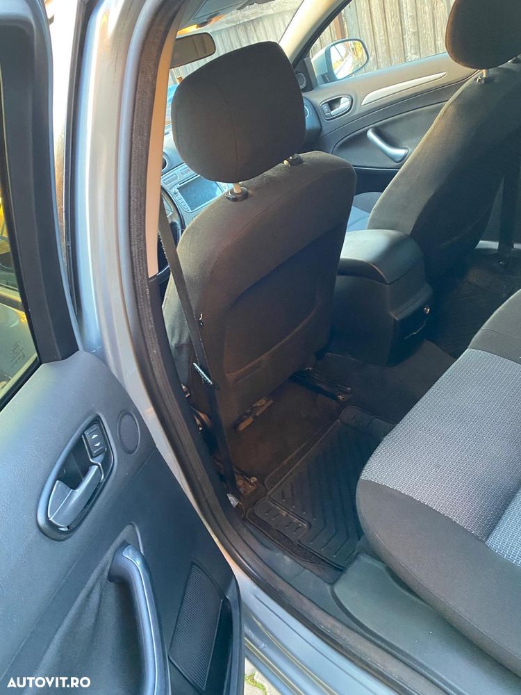 Ford Mondeo 1.8 TDCi Ambiente - 6