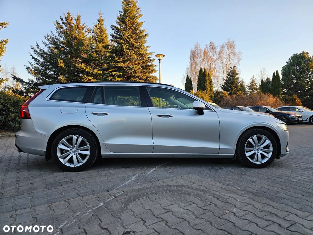 Volvo V60 T4 Momentum Pro - 3
