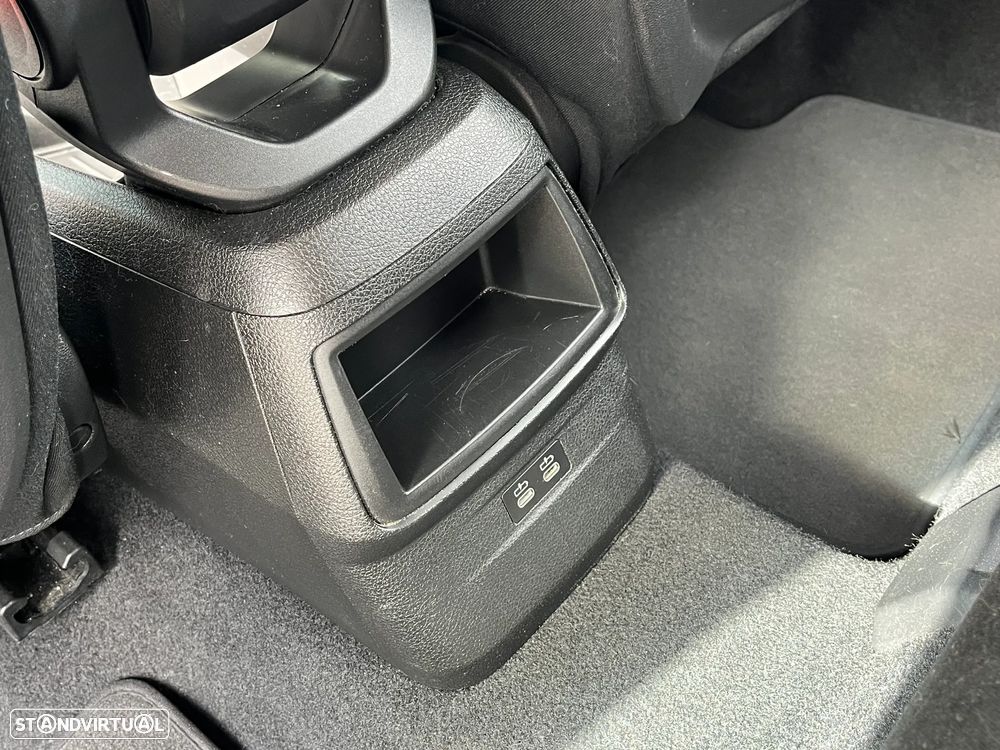 BMW 216 Active Tourer d - 32