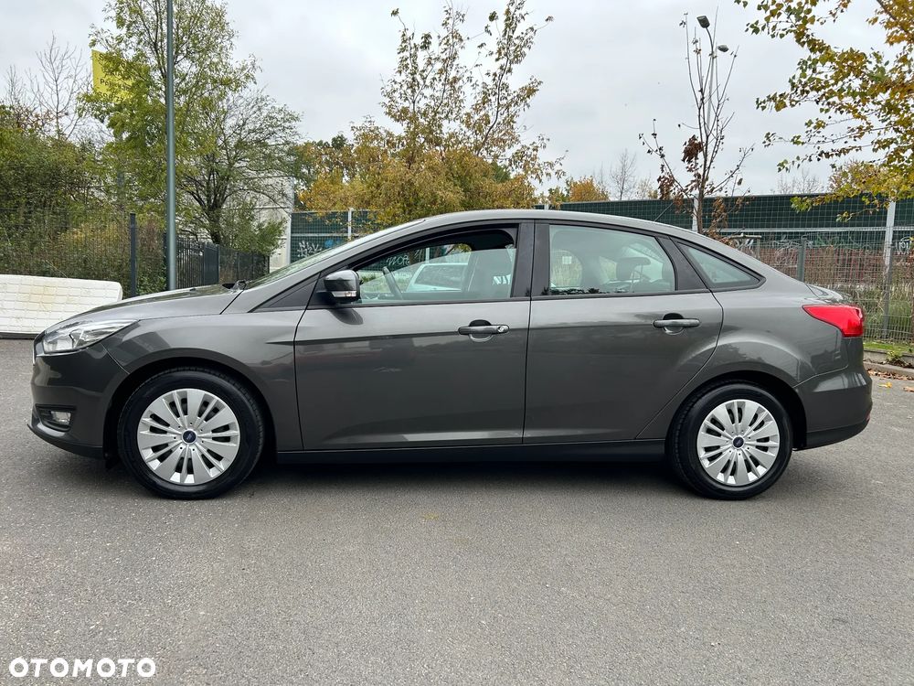 Ford Focus 1.6 Trend - 24