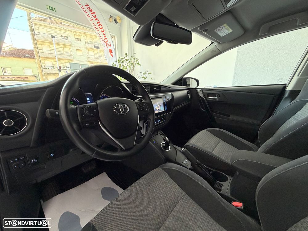 Toyota Auris 1.8 HSD Comfort - 30