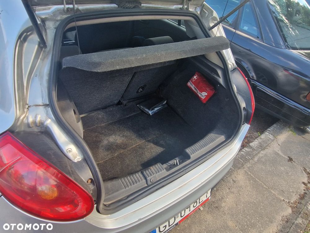 Fiat Bravo 1.4 16V Estiva Plus - 8